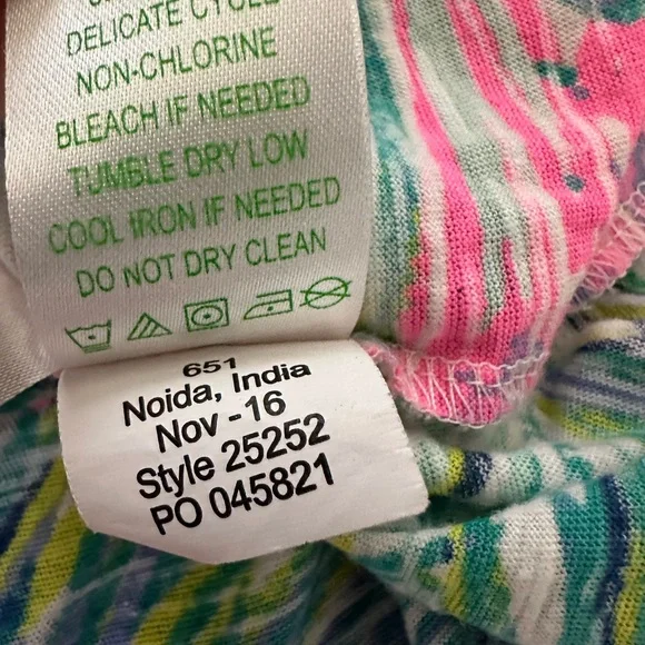 Lilly Pulitzer Bonita V-Neck Swimsuit Cover-up - Picture 12 of 13